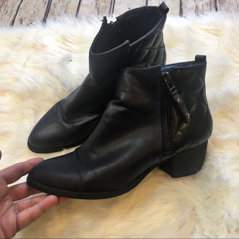 C Label Navy & Black Quilted Ankle Boots Size 7 - Picture 3 of 7